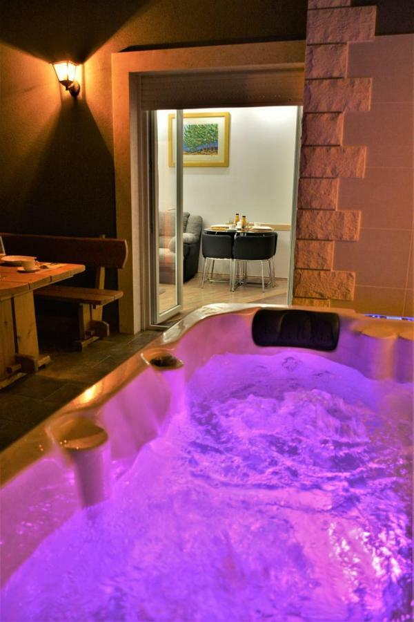 Sea View Apartments With Jaccuzzi Podstrana Exterior foto